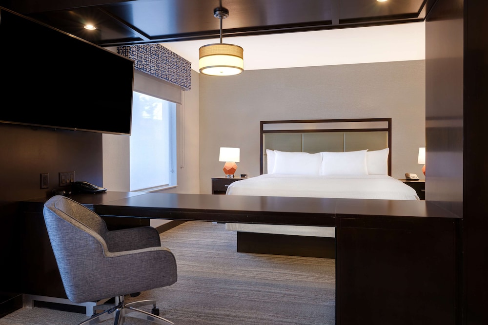 Hampton Inn & Suites Seattle Federal Way - photo 11