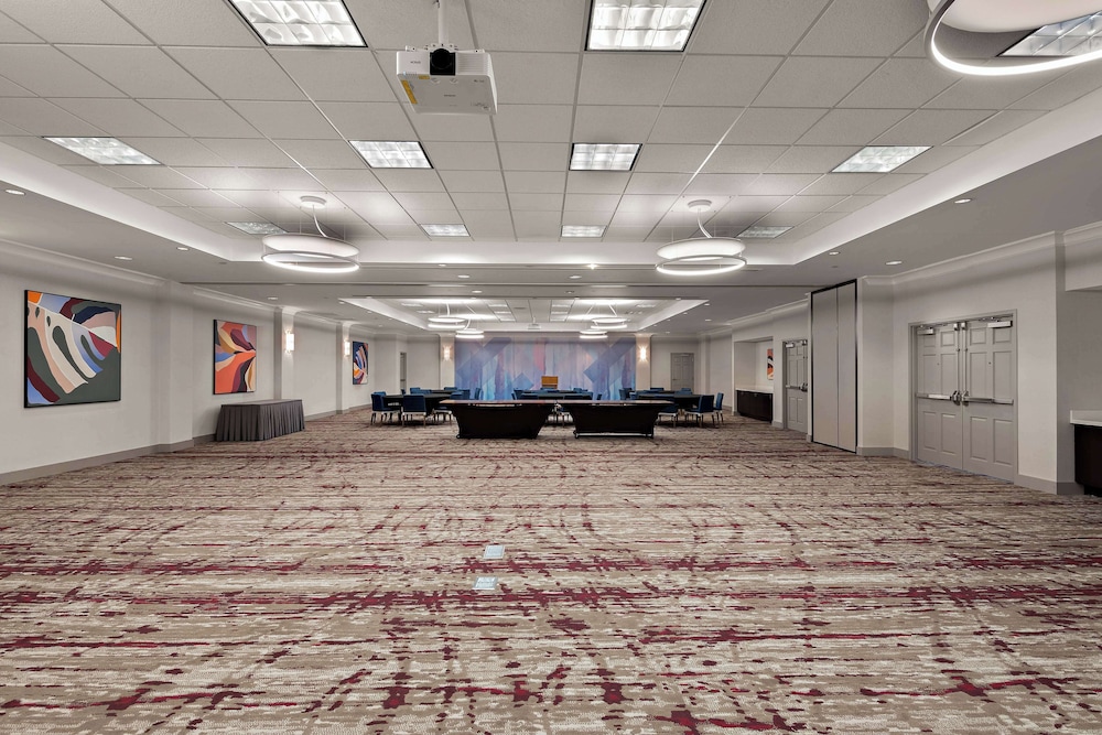 Hilton Garden Inn Omaha East Council Bluffs - photo 49