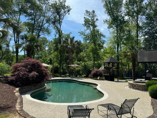 Pine Hill Estate — Griffin