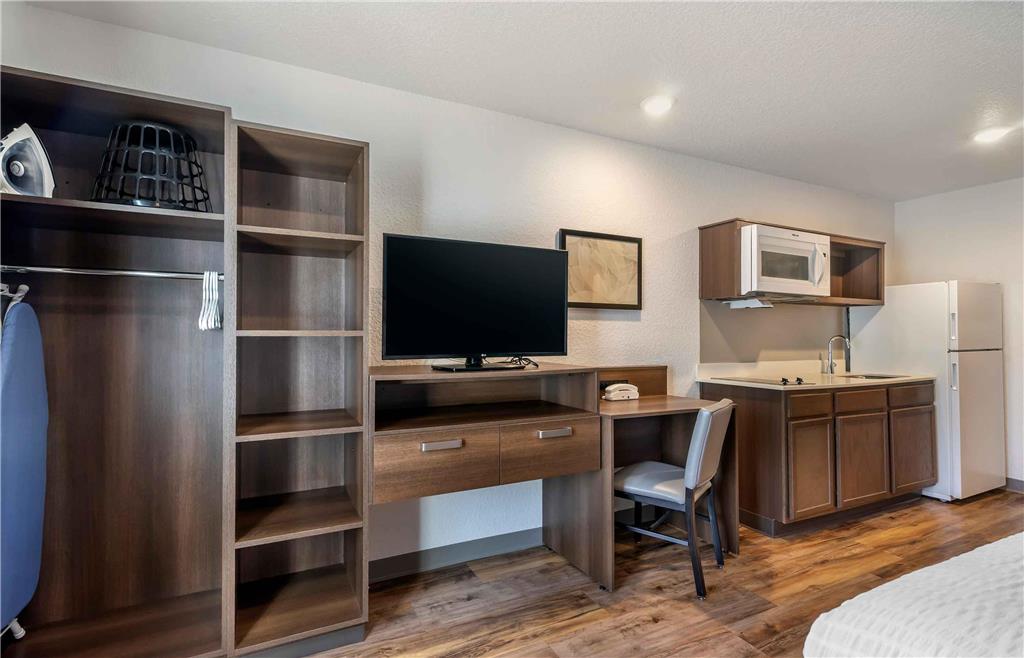 Extended Stay America Select Suites Tampa Brandon East - photo 18