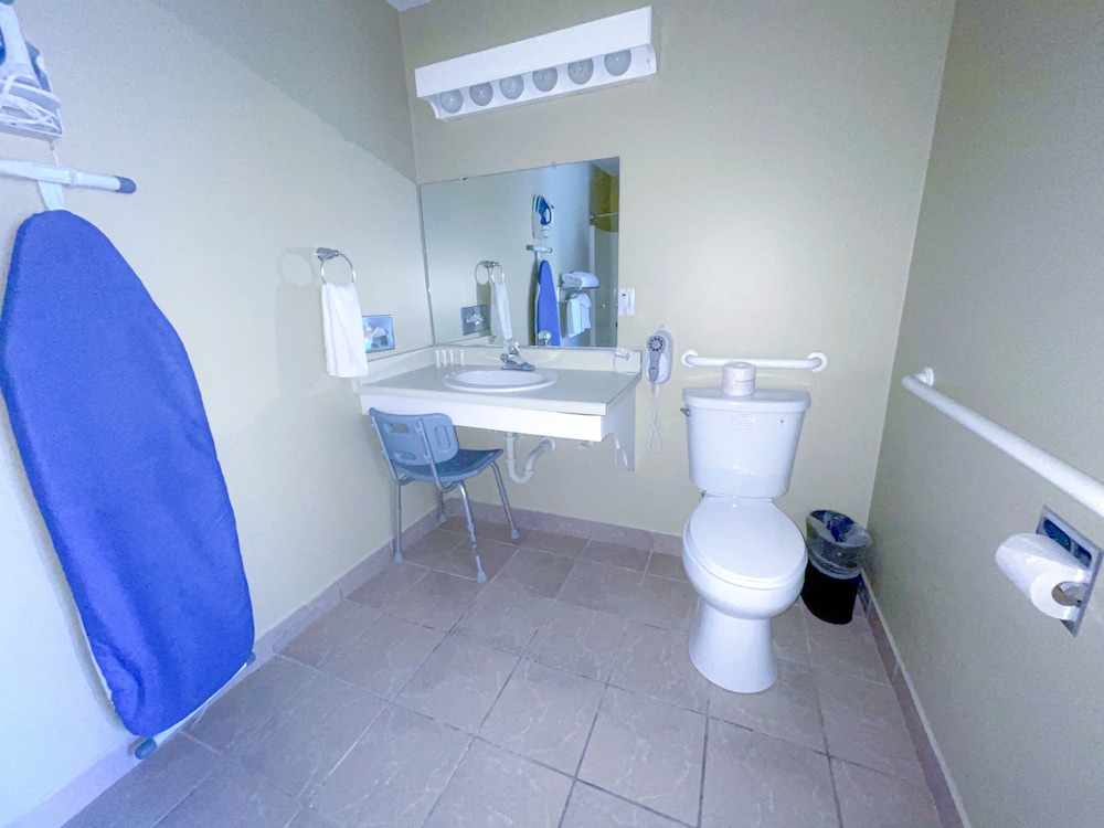 Travelodge by Wyndham Fort Bragg - photo 53