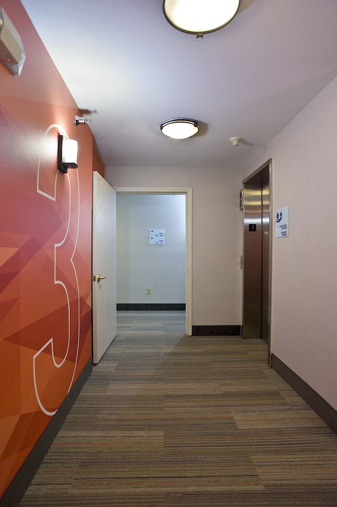 Holiday Inn Express Hotel & Suites Vermillion by IHG - photo 24