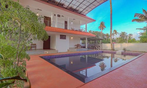 Lake Gardens Resorts pet-friendly hotel Alleppey