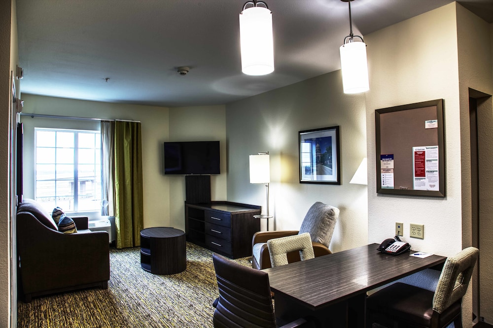 Candlewood Suites Austin North 290 & I 35 - photo 8
