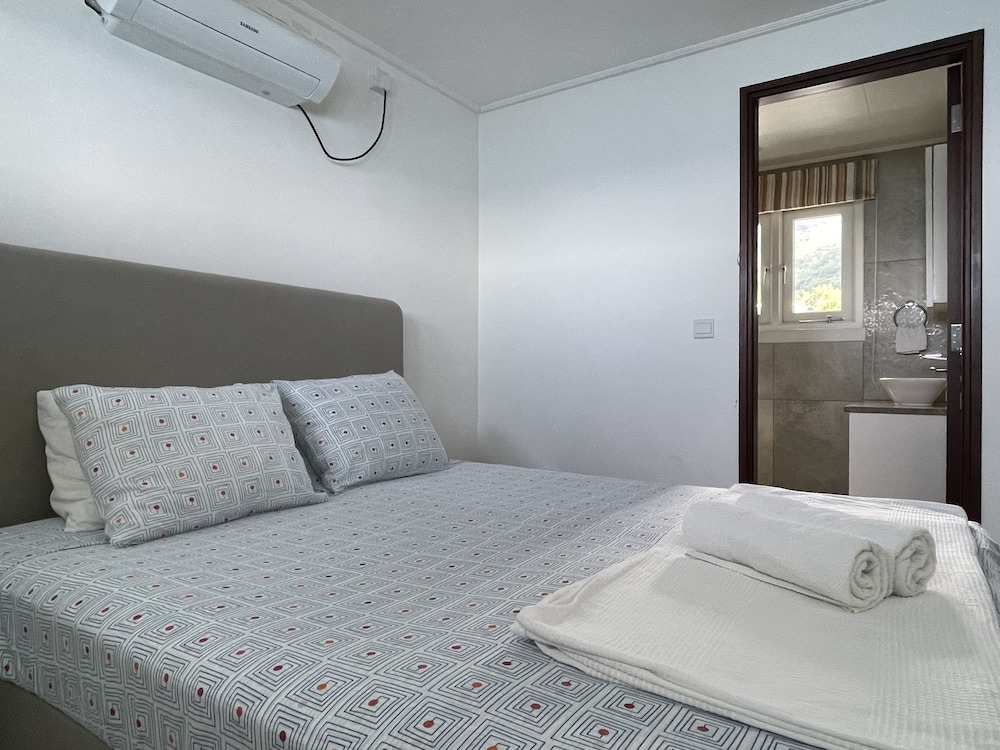 VallonEnd Beach Front Villa — Bel Ombre — photo 2
