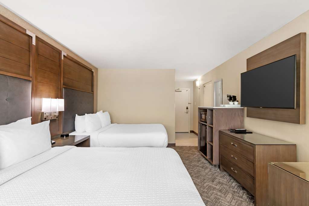 Best Western Plus Kansas City Sports Complex Hotel - photo 32