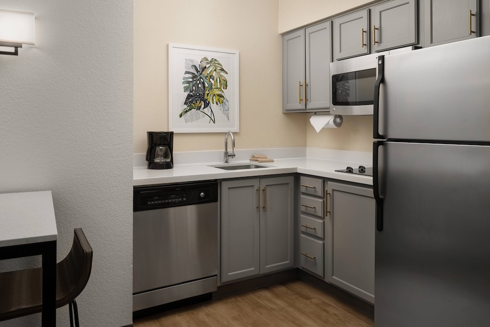 Residence Inn By Marriott Anaheim Resort Area - photo 8