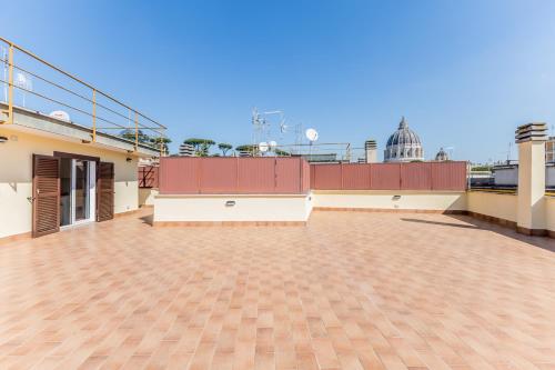 Apt Rome Sergio I San Pietro Vatican — 4-Star Luxury Hotel in Rome, Italy