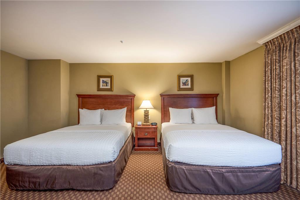 Arlington Court Suites a Clarion Collection Hotel - photo 7
