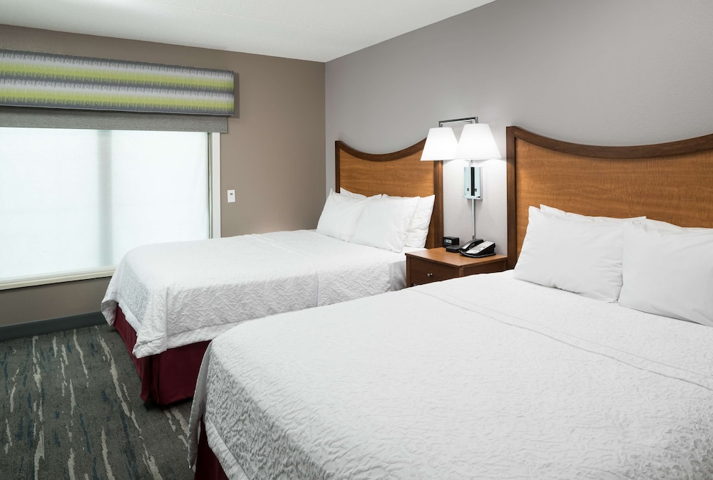 Hampton Inn & Suites Chicago North Shore Skokie - photo 13