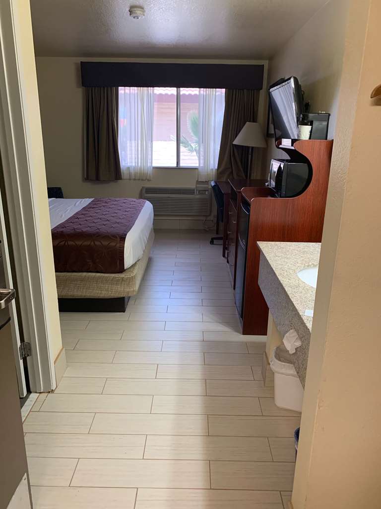 Best Western Desert Oasis - photo 15