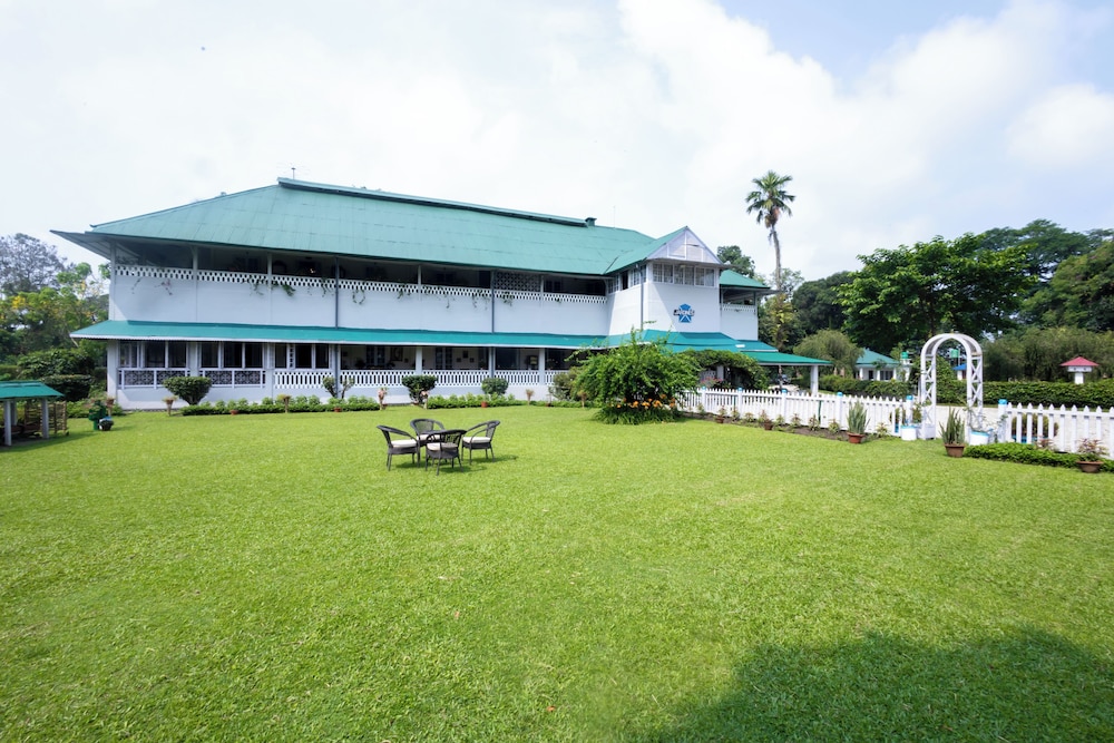 The Baradighi Bungalow A Heritage Tea Resort — Jalpaiguri