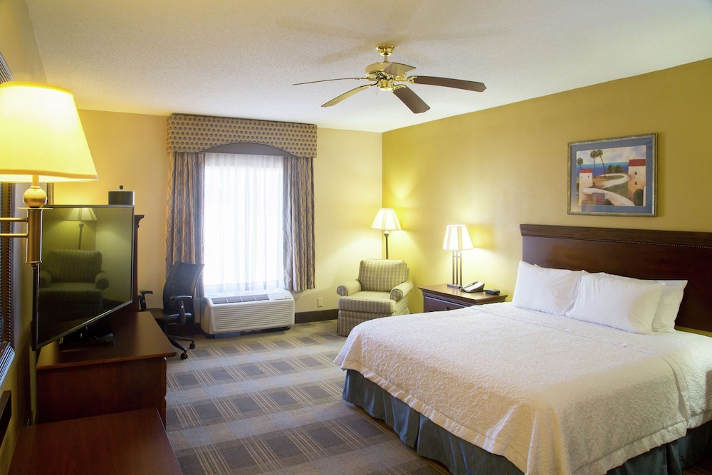 Hampton Inn Oxford West - photo 16