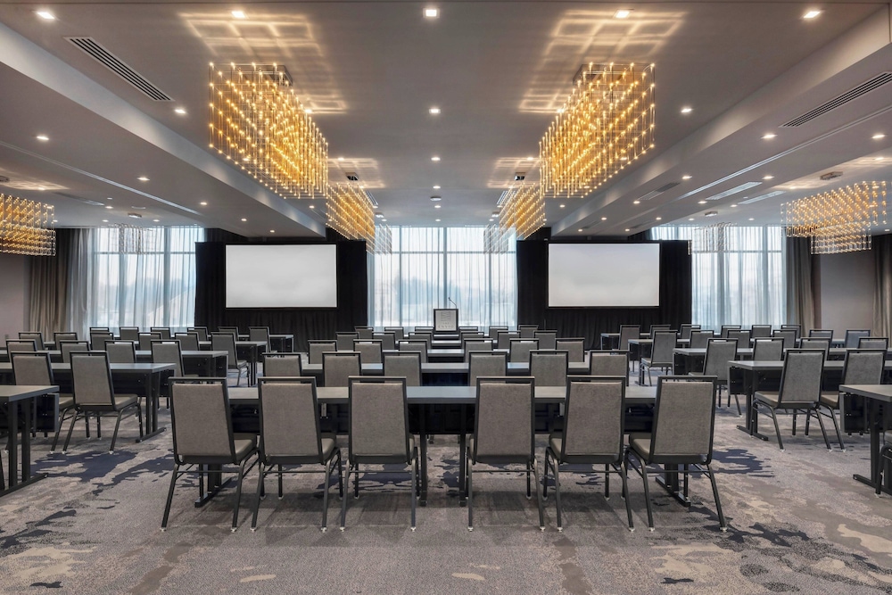 AC Hotel by Marriott Portsmouth - photo 27