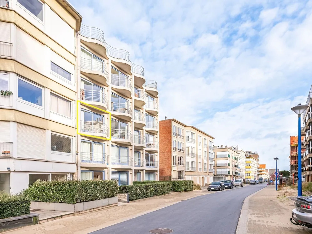 Apartment by Belgian Sea And Dunes — 4-Star Luxury Hotel in Koksijde, Belgium