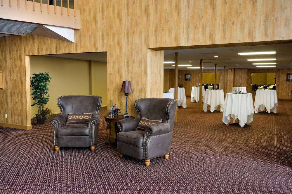 Lake Okoboji Resort and Conference Center - photo 24