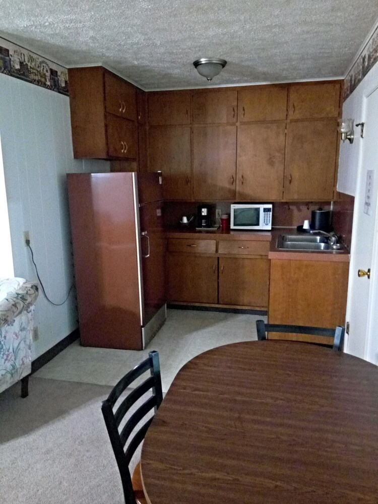 Willard Country Inn - photo 5