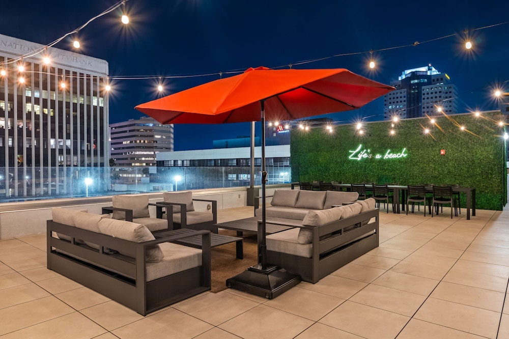 Hotel Mai Downtown Long Beach - photo 63