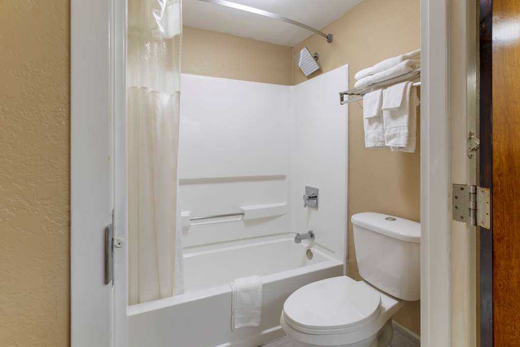 SureStay Hotel by Best Western Lenoir City - photo 30