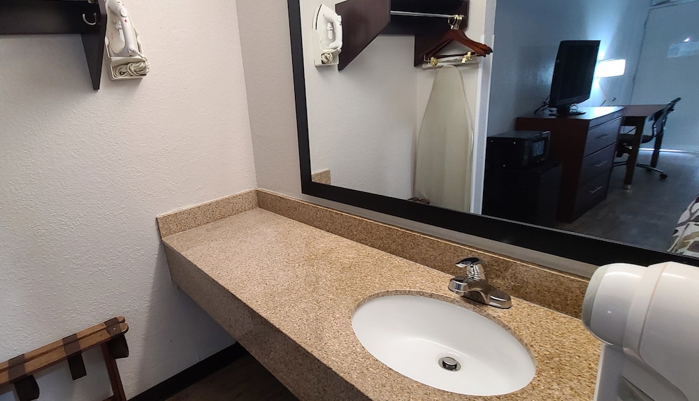 Red Roof Inn Florence SC - photo 8