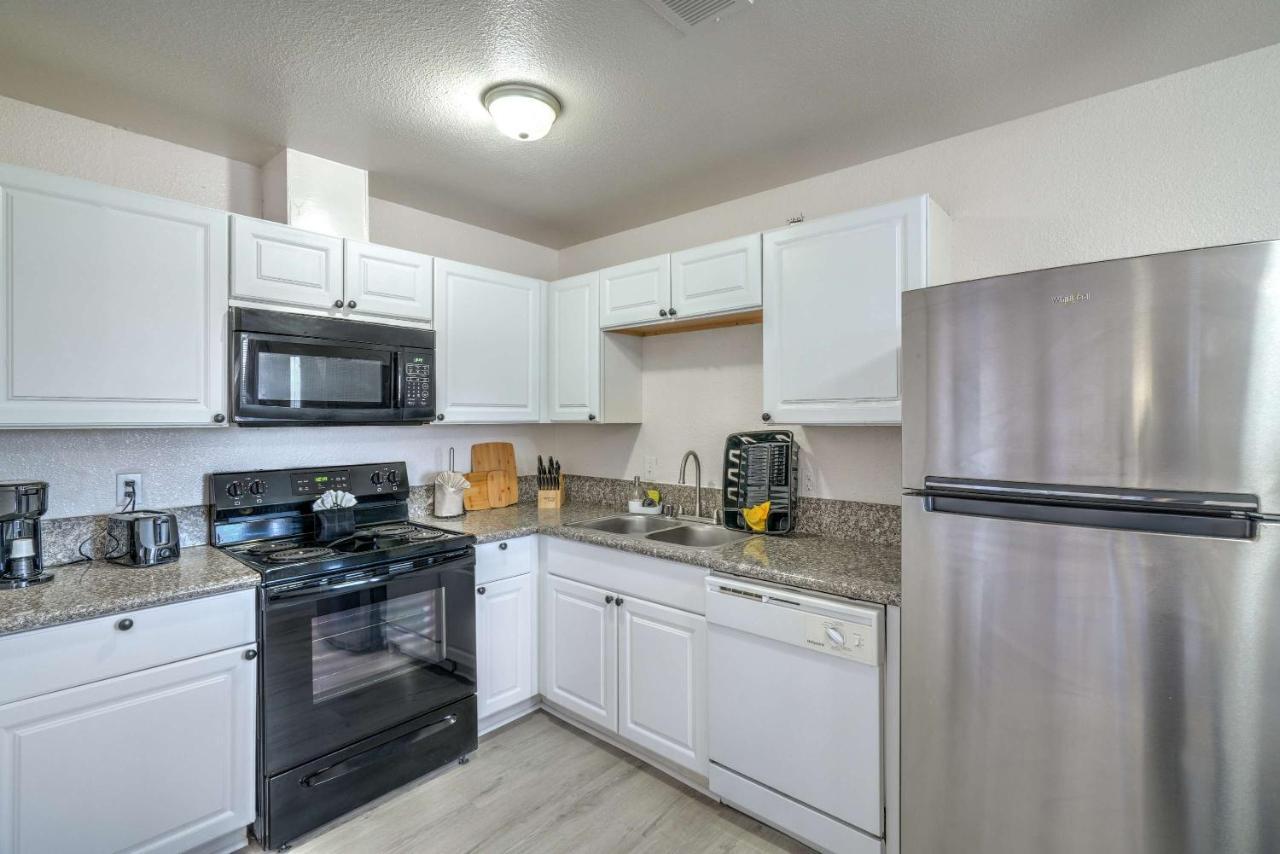 Your Vegas Home From Home Sleeps 6