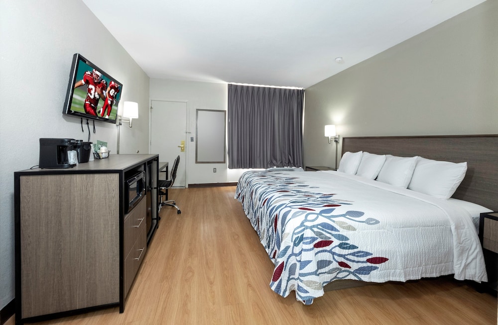 Red Roof Inn Petersburg Fort Lee - photo 10