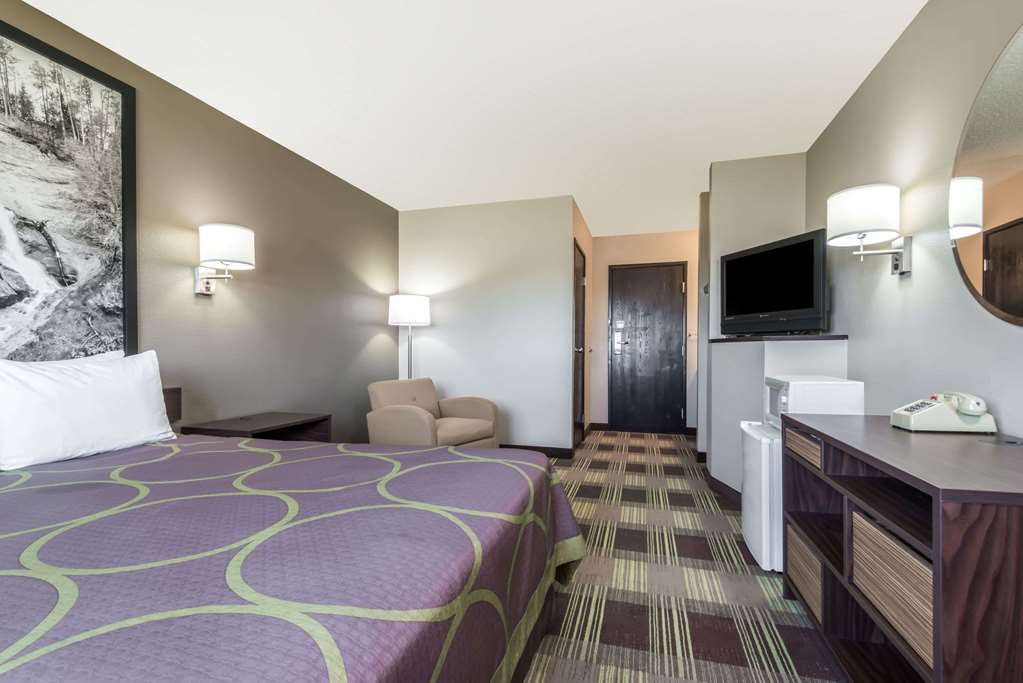 Super 8 by Wyndham Kimball - photo 10