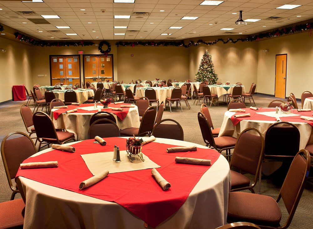 The Lodge at Cliff Castle Casino - photo 22