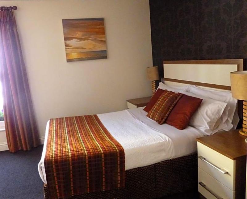 White Lady Hotel