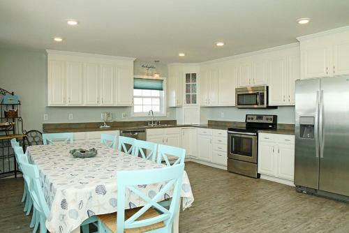 Conscious Sedation by Oak Island Accommodations - photo 27