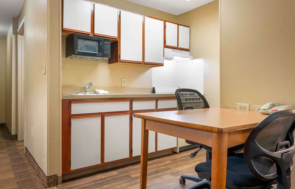 Extended Stay America Suites Pittsburgh Airport - photo 15