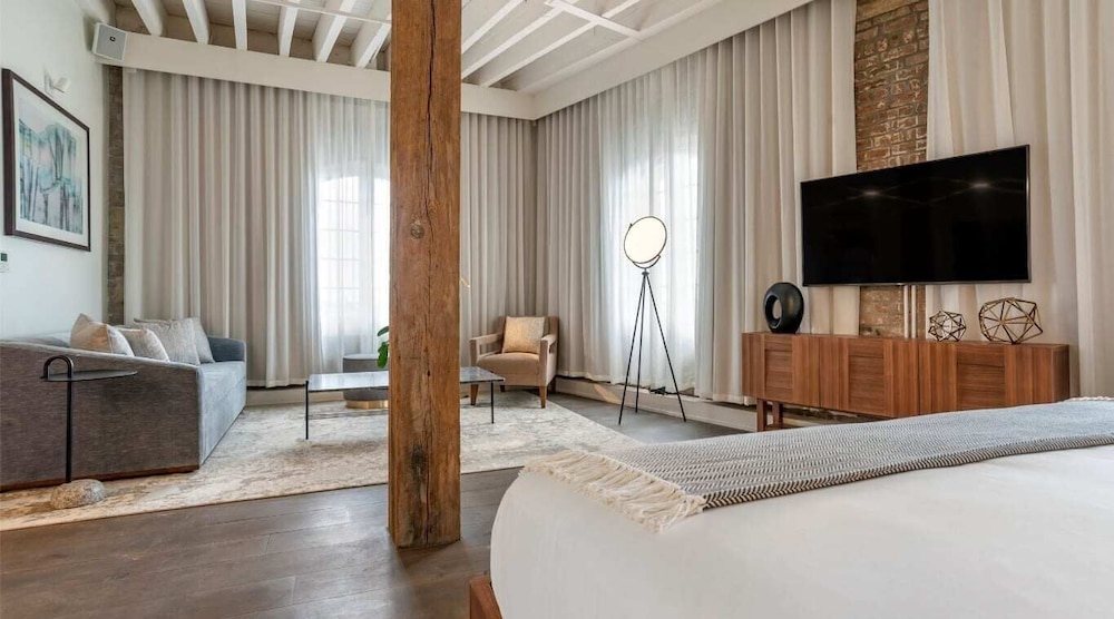 One11 Hotel - photo 18