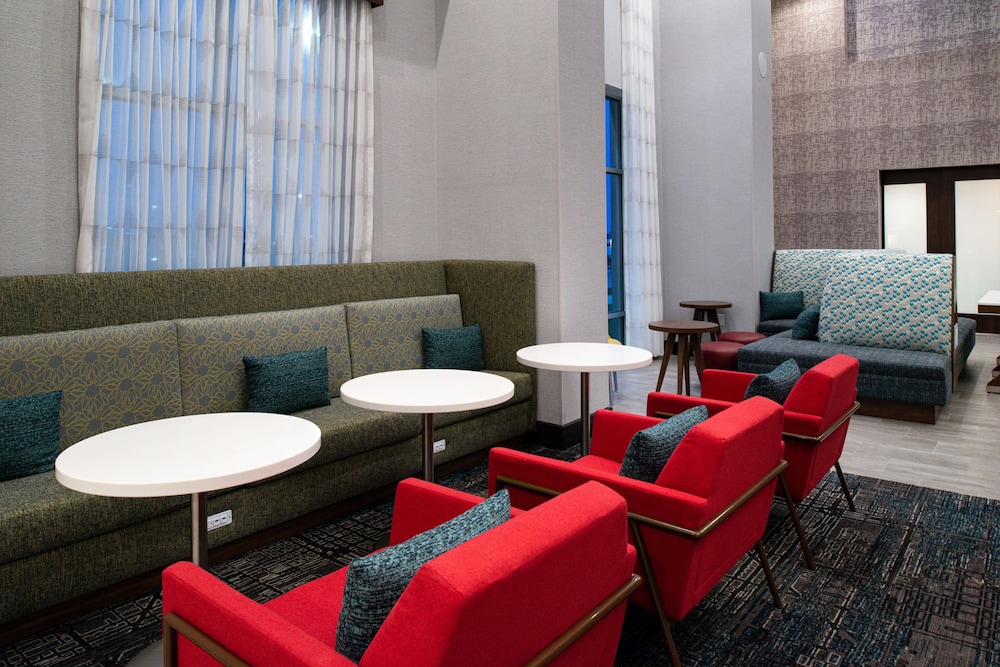 Hampton Inn & Suites Adrian - photo 57