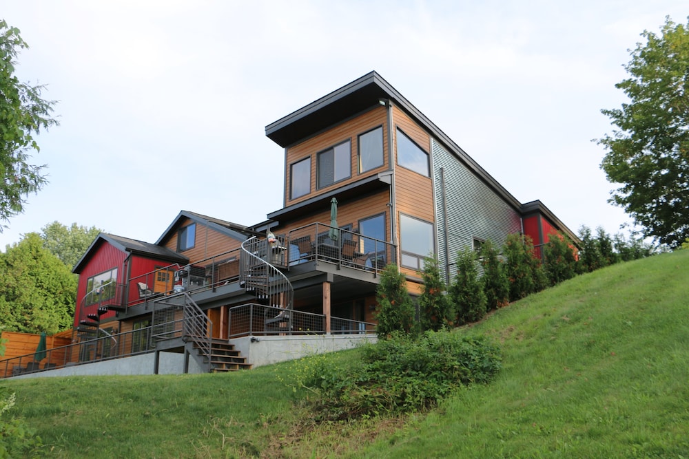 Lakeshore Vermont - featured photo