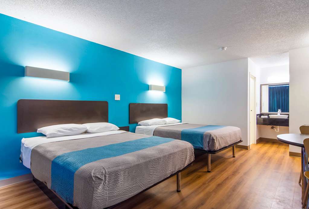 Motel 6 Lagrange GA - photo 14