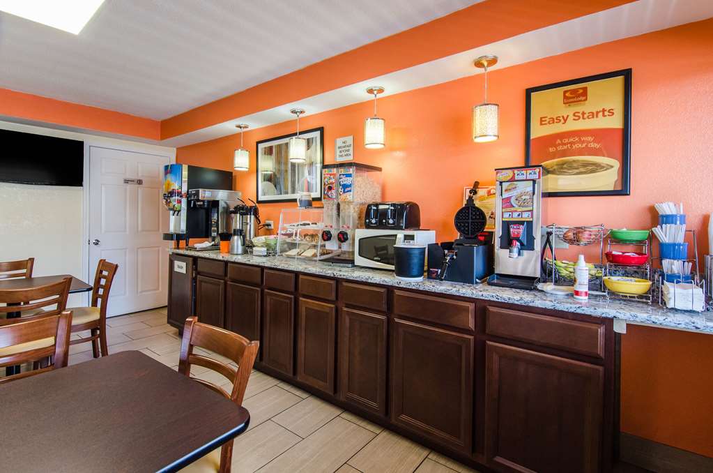 Econo Lodge Near Motor Speedway - photo 25