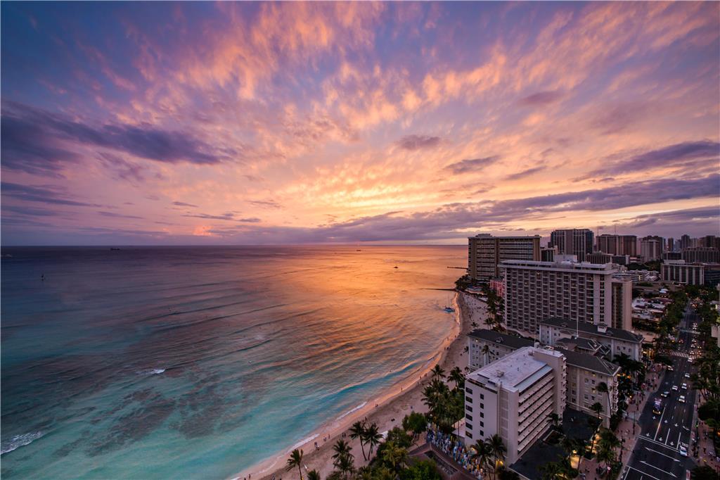 Hyatt Regency Waikiki Beach Resort & Spa - photo 13