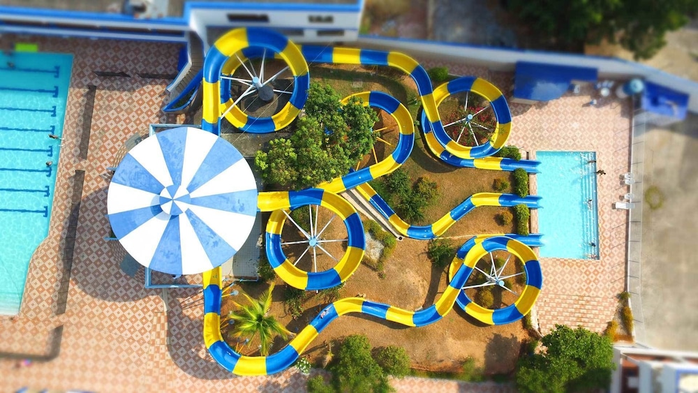Hotel Toboganes de Melgar — hotel in Melgar