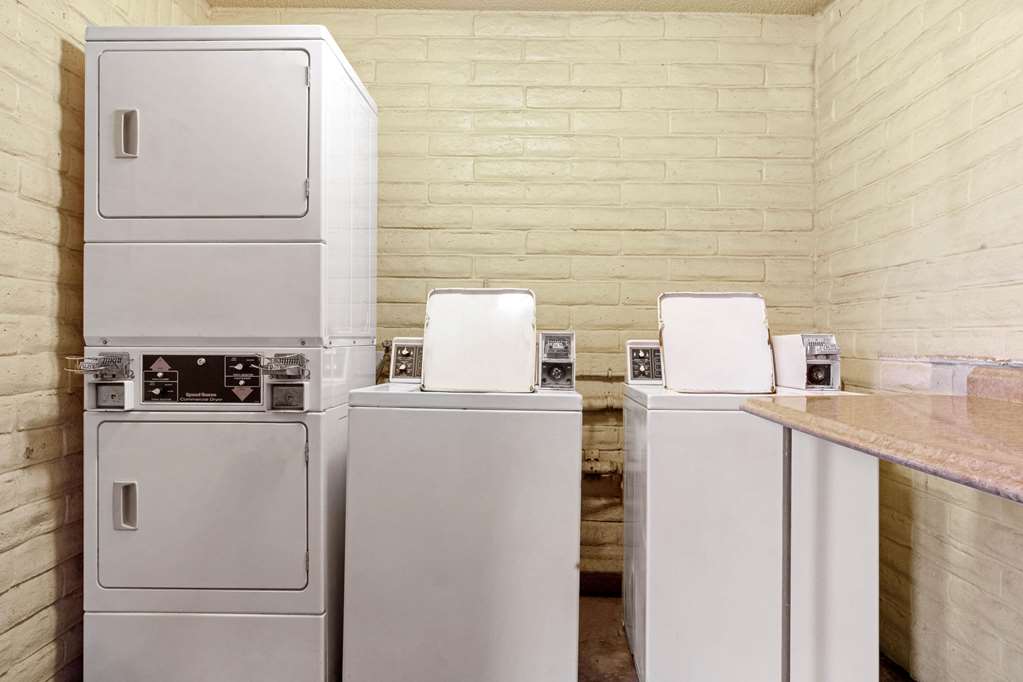 La Quinta Inn Tampa Bay Pinellas Park Clearwater - photo 43