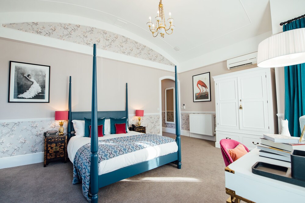 The Chalk Hare — 4-Star Luxury Hotel in Royston, United Kingdom