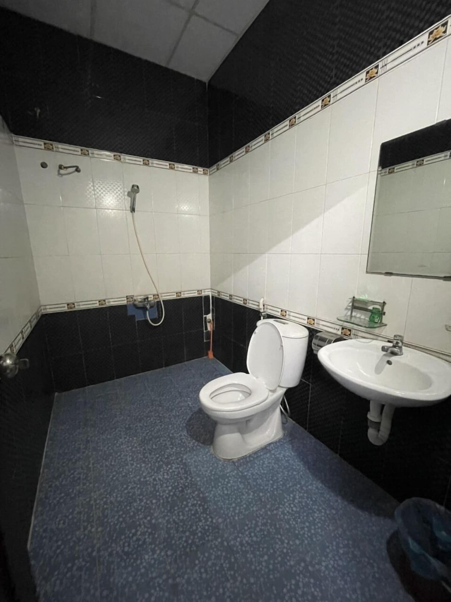 Hong An Motel — 4-Star Luxury Hotel in Da Nang, Vietnam