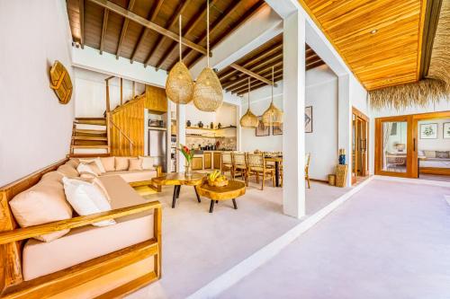 Villa Waikiki Brand New 4BDR with huge Pool — 4-Star Luxury Hotel in Seminyak, Indonesia