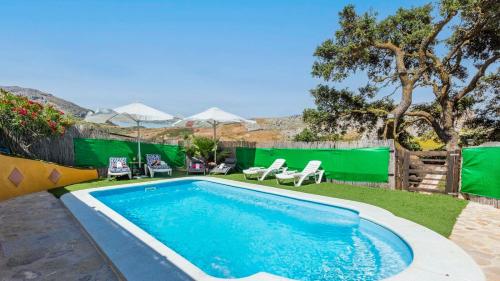Casa Gonzalez Villanueva de la Concepcion by Ruralidays — 4-Star Luxury Hotel in Antequera, Spain