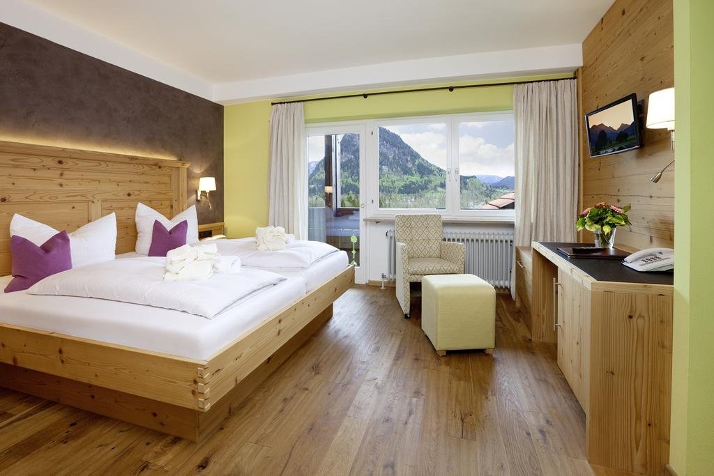 Hotel Berghof - last minute hotel in Pfronten