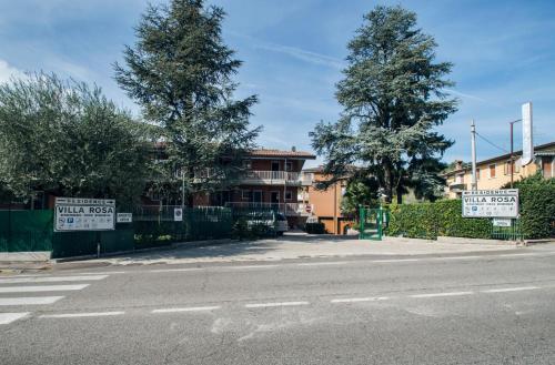 Residence Villa Rosa — 4-Star Luxury Hotel in Garda, Italy