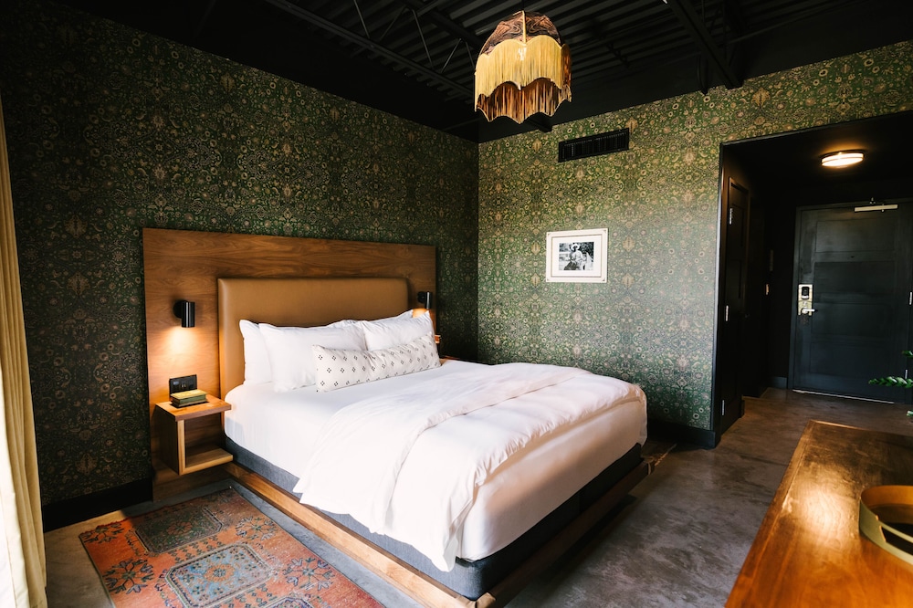 The Frances Modern Inn - photo 32