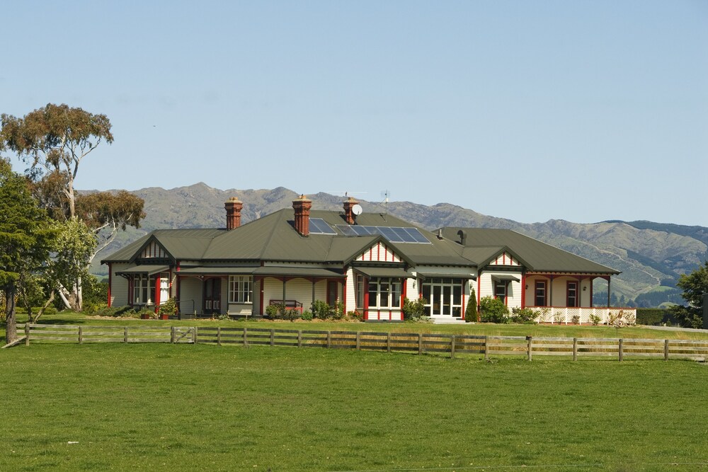 Woodgrove Homestead in Amberley, New Zealand