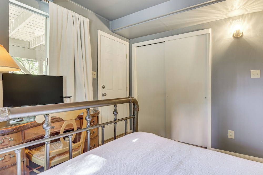 Lake Arrowhead Retreat By Snow Valley Mtn Resort - photo 24