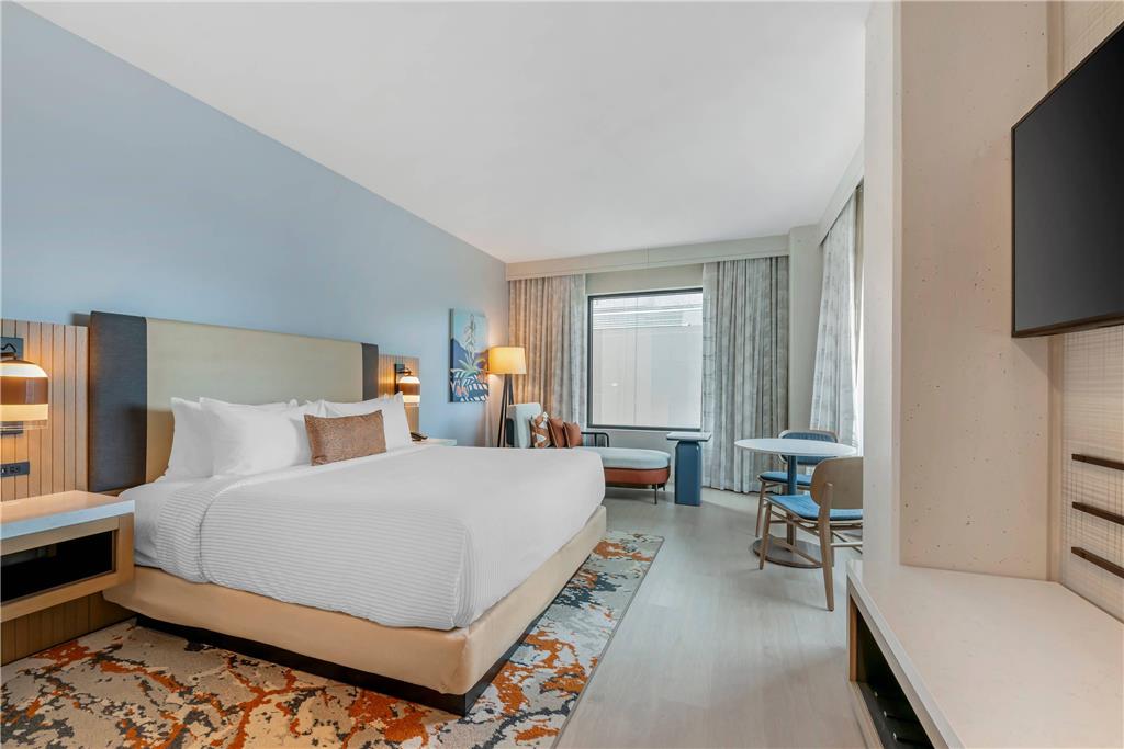 Cambria Hotel Austin Downtown - photo 26