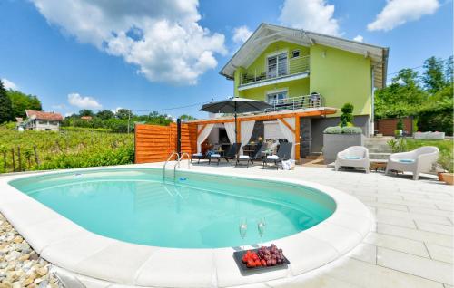 Nice Home In Popovaca With Sauna — 4-Star Luxury Hotel in Popovaca, Croatia